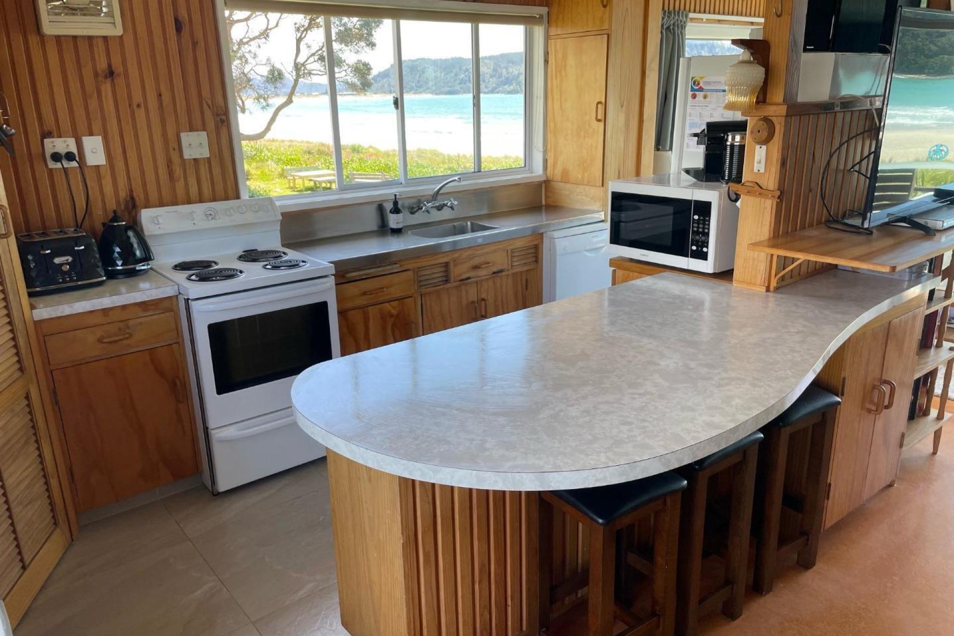 628 Ocean Road, Whangamata