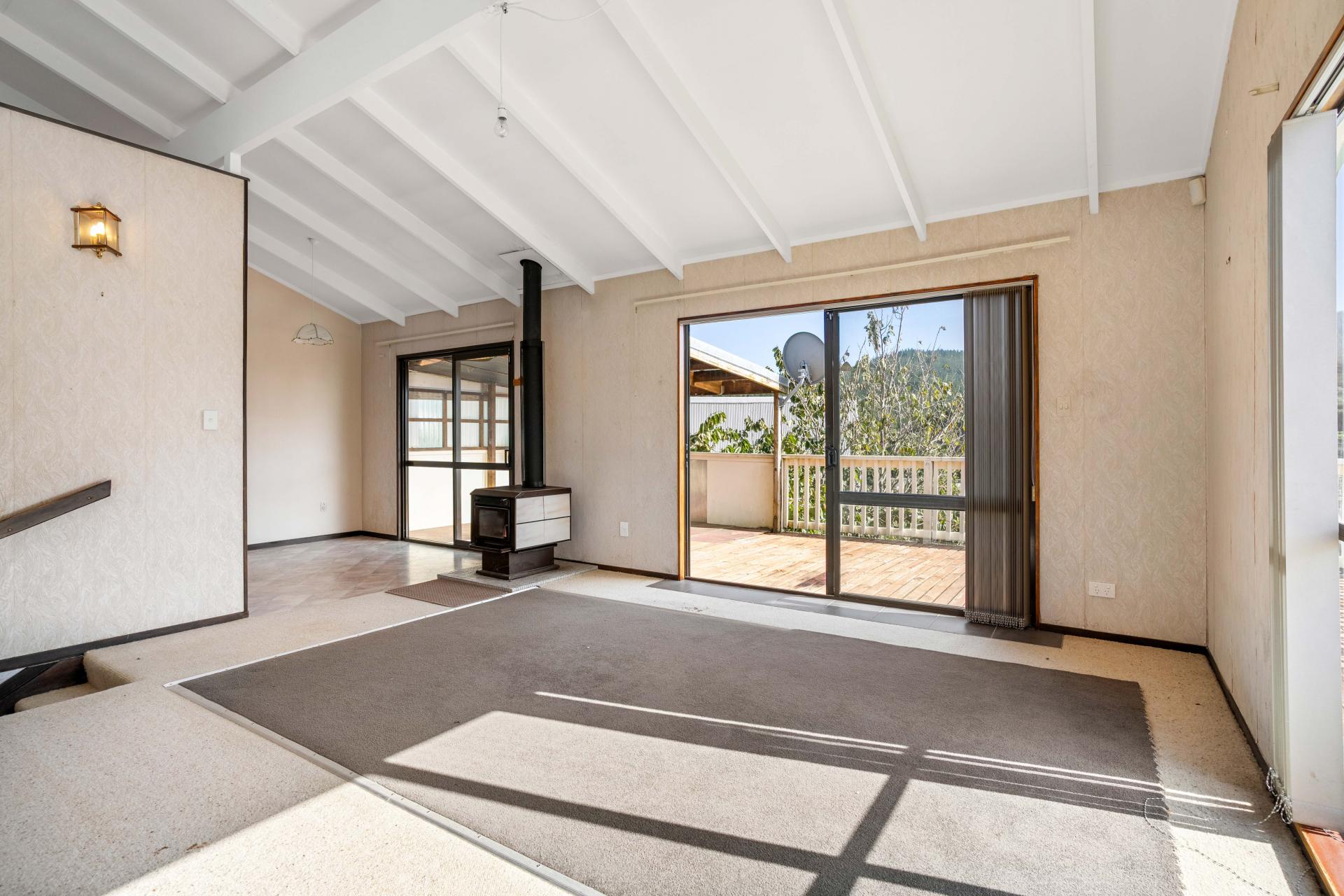 104 Titiro Place, Onemana