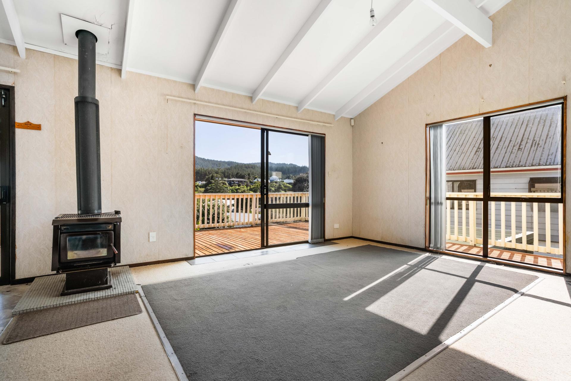 104 Titiro Place, Onemana