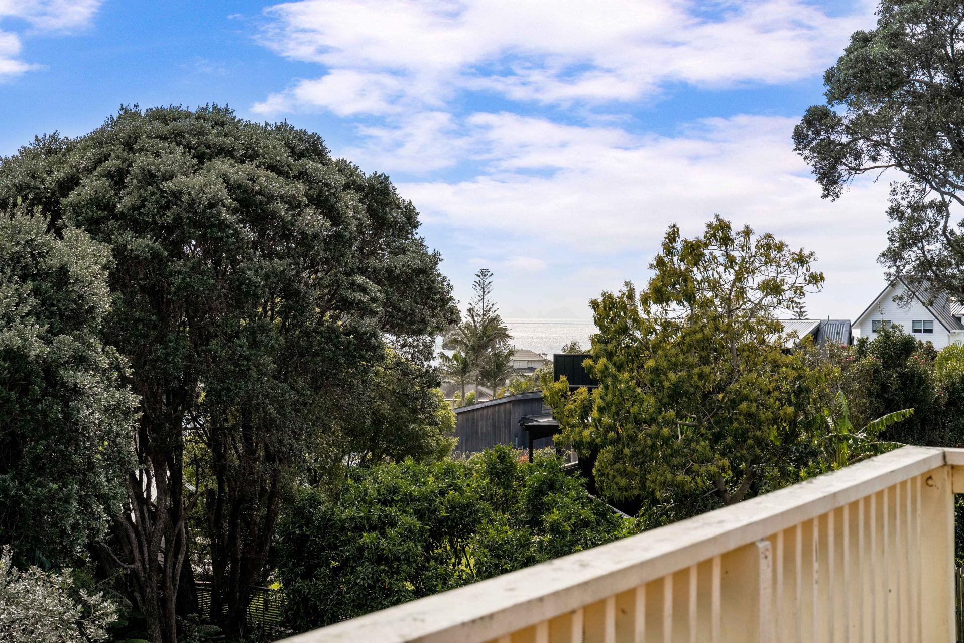 104 Titiro Place, Onemana