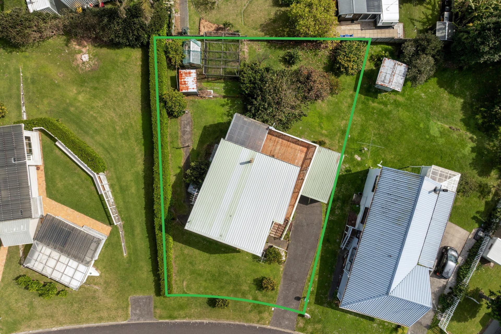 104 Titiro Place, Onemana