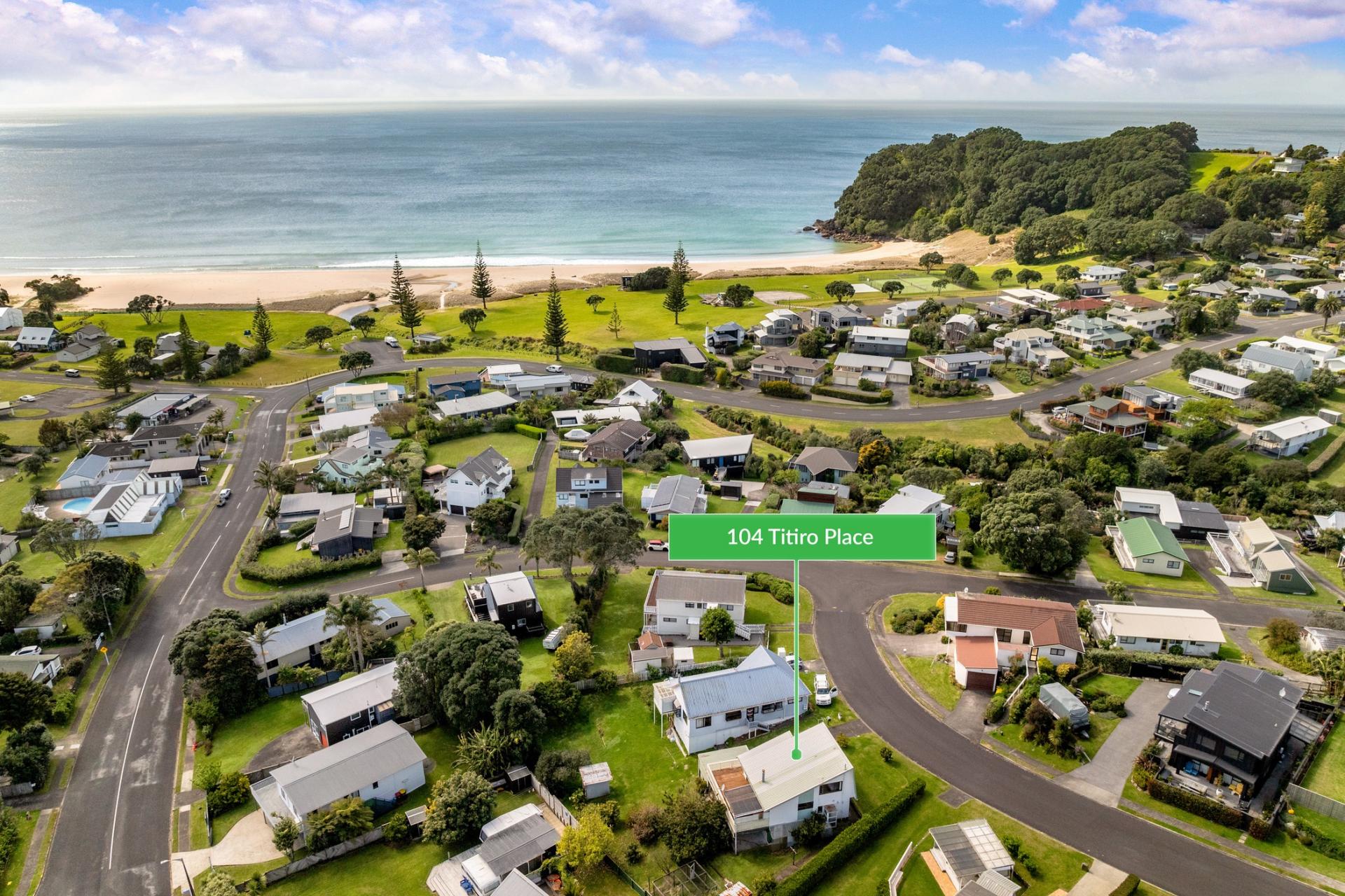 104 Titiro Place, Onemana