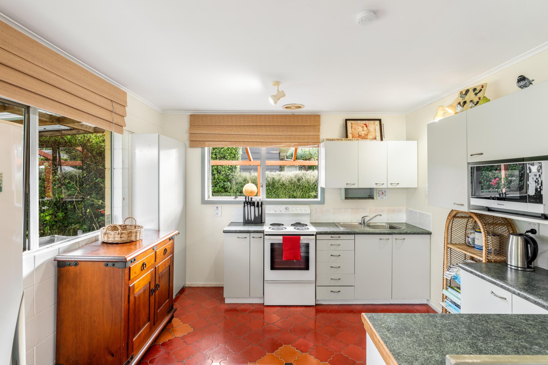 21 Whiritoa Beach Road, Whiritoa