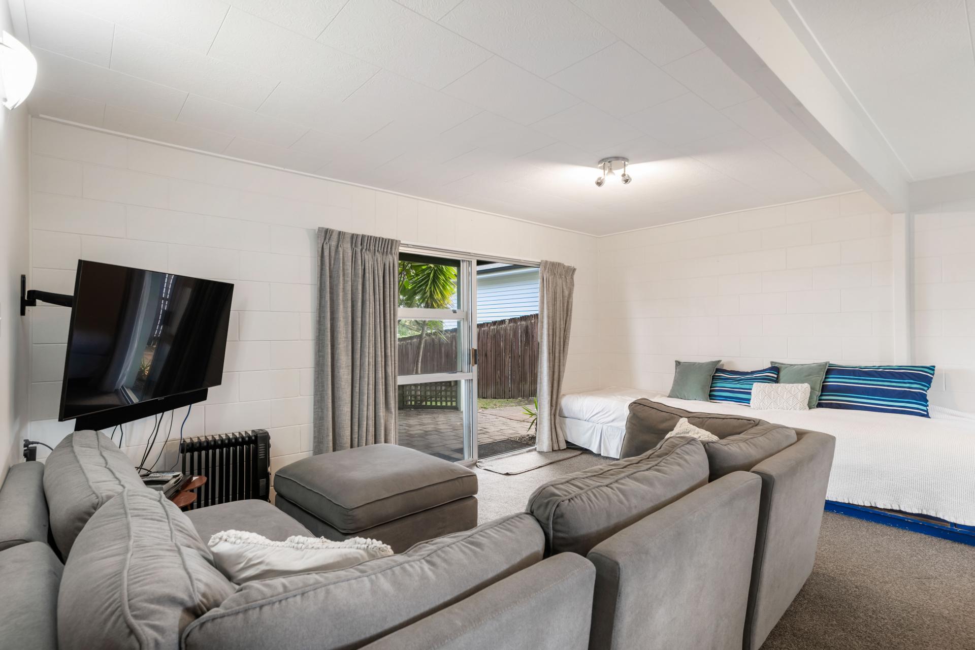 100 Charleston Avenue, Whangamata