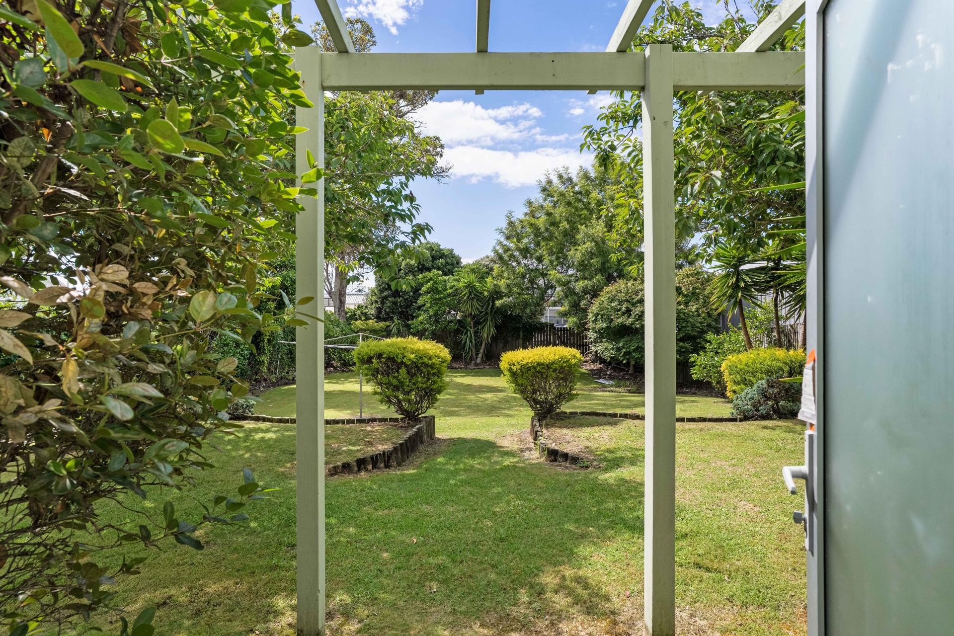 100 Charleston Avenue, Whangamata