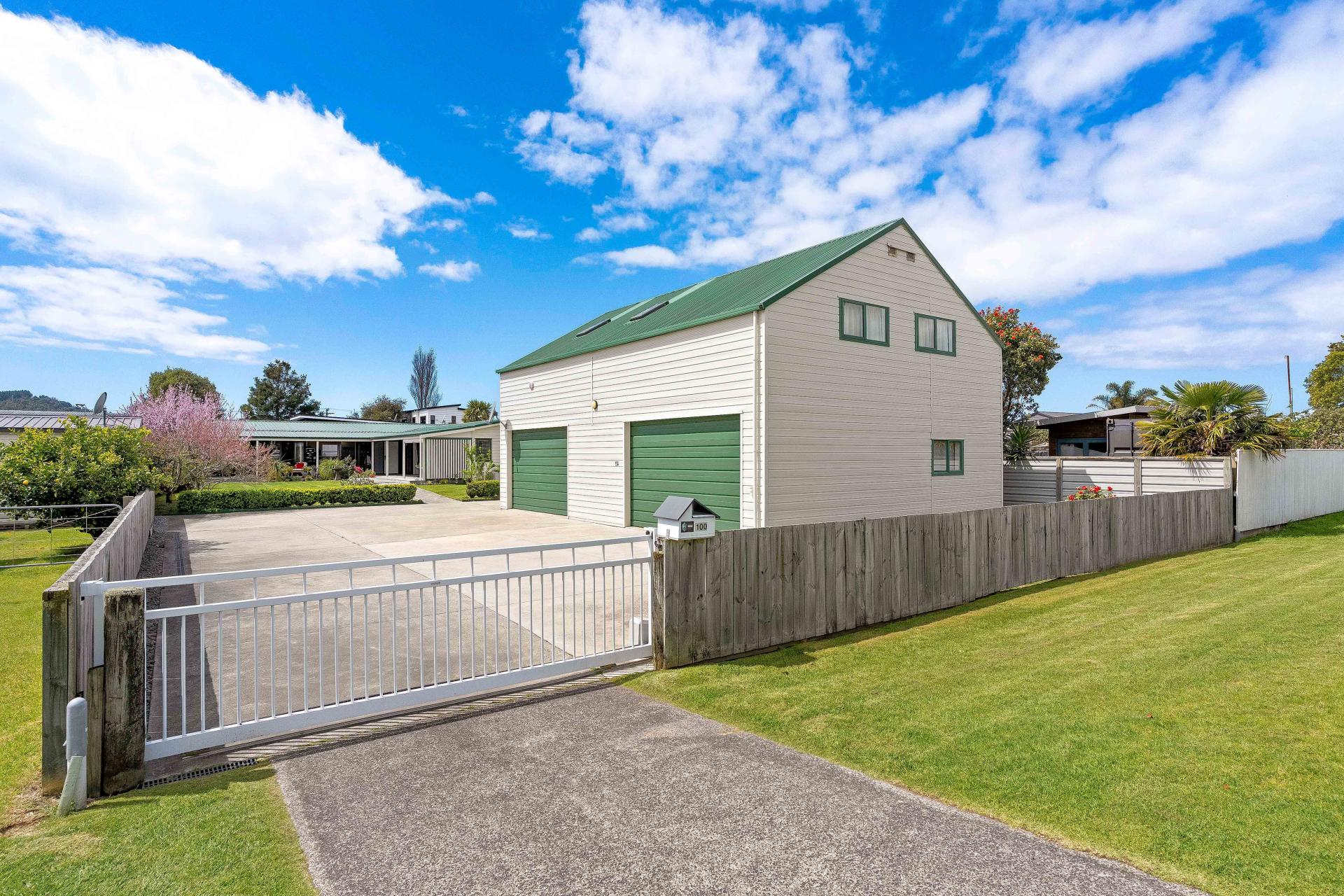100 Exeter Road, Whangamata