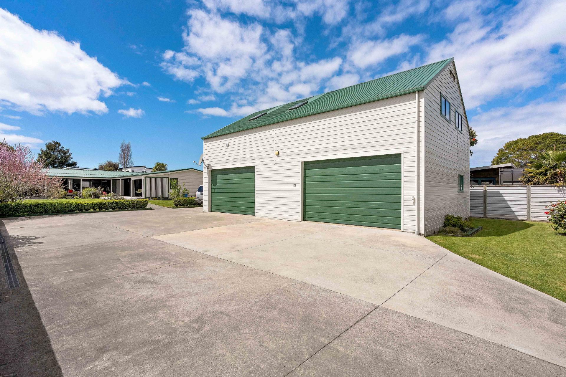100 Exeter Road, Whangamata
