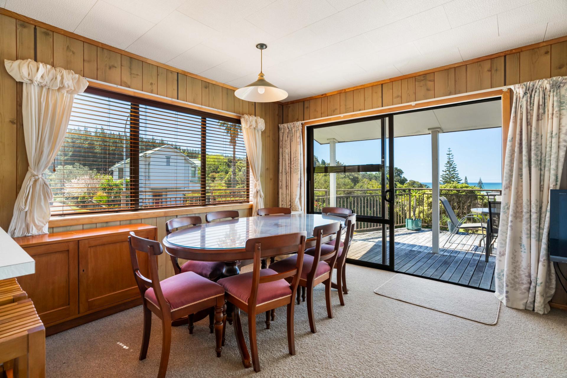 123 Tuna Place, Onemana
