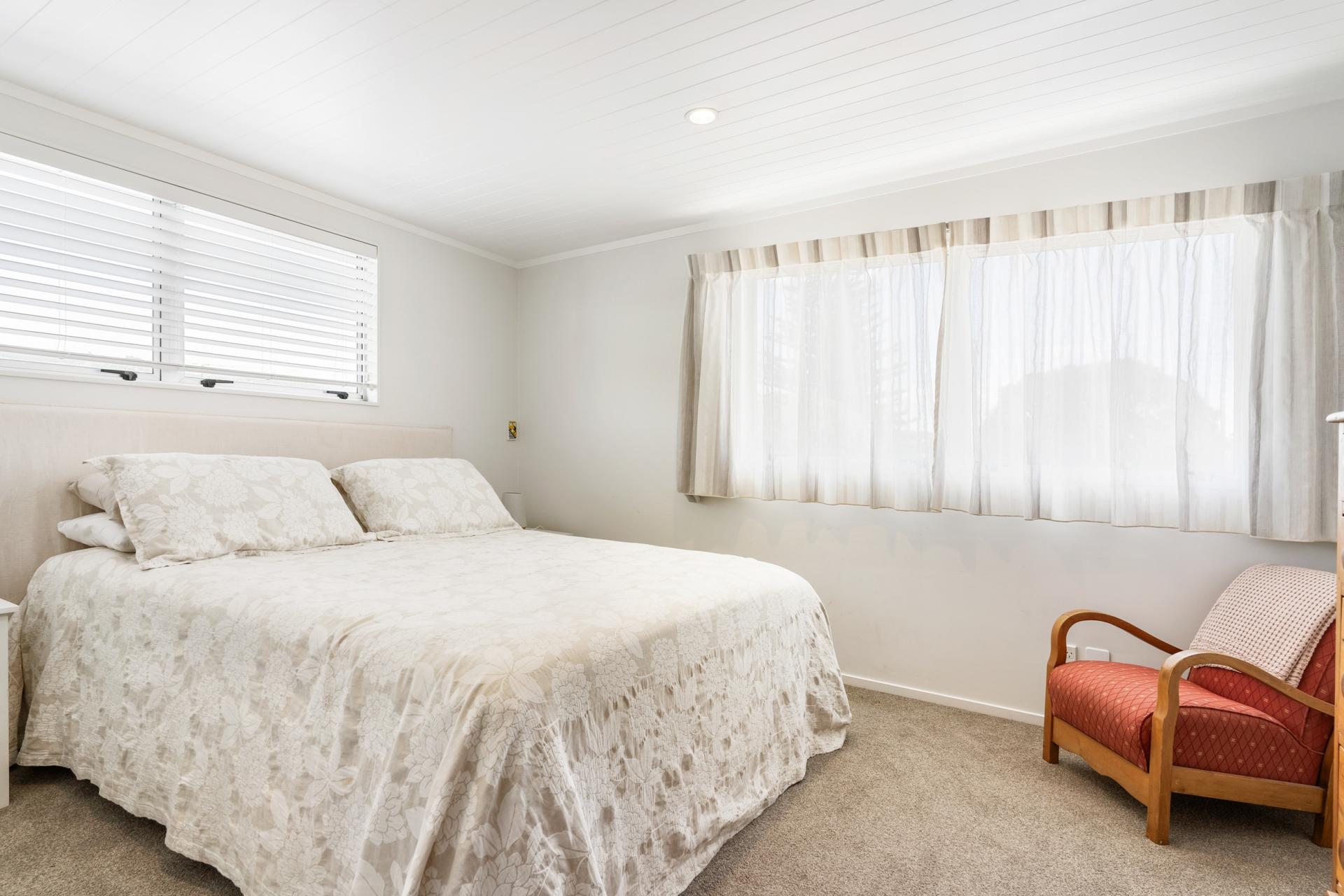 106 Saint Patricks Row, Whangamata